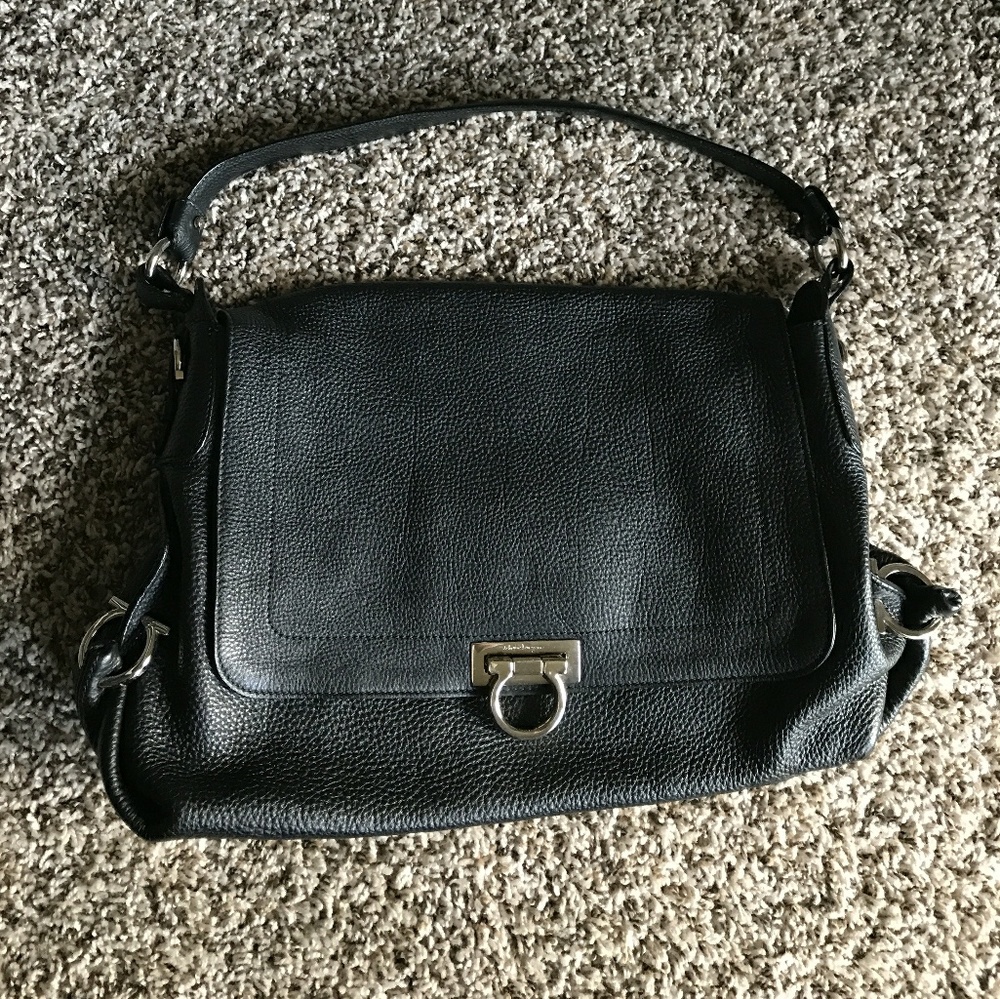 AUTHENTIC SALVATORE FERRAGAMO